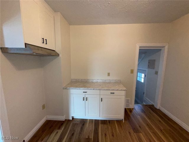 204 Atlantic Street NE, Warren, OH 44483