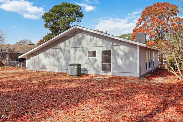 5609 Bowman Court, Fayetteville, NC 28304