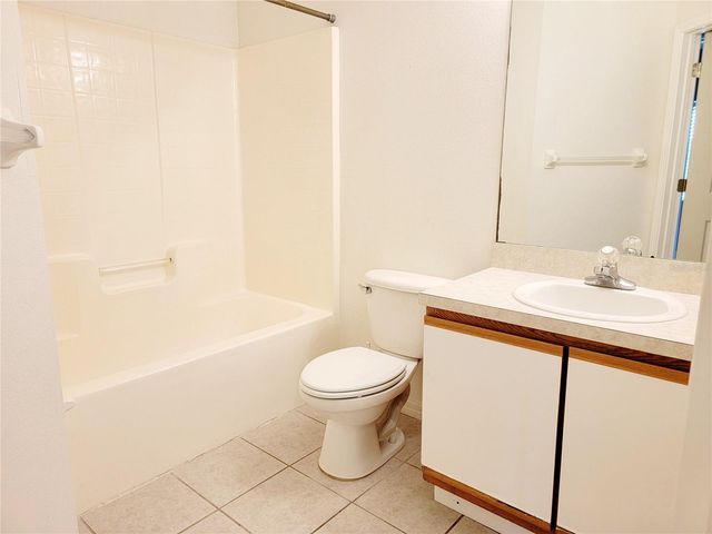 6410 CYPRESSDALE DRIVE 201, Riverview, FL 33578
