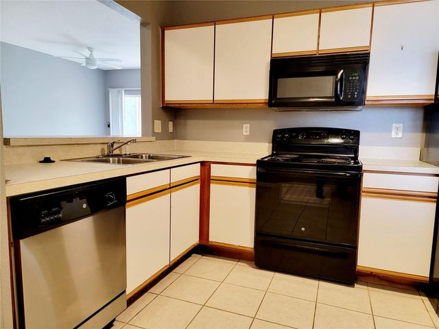6410 CYPRESSDALE DRIVE 201, Riverview, FL 33578