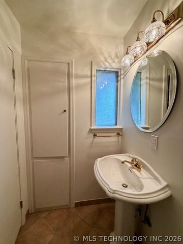 5312 S Yorktown Avenue, Tulsa, OK 74105