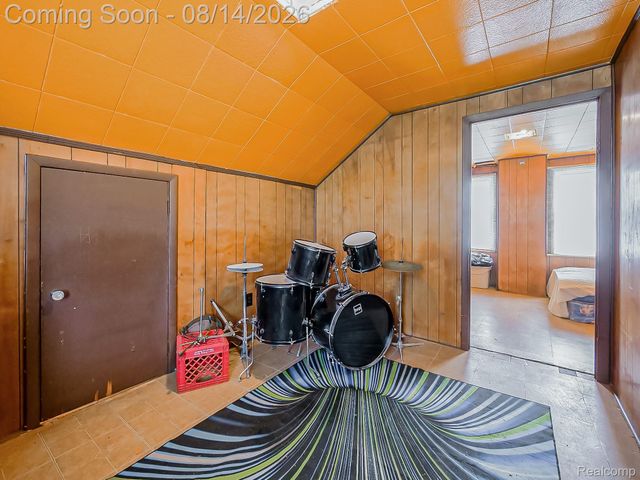 12877 Ardmore Street, Detroit, MI 48227
