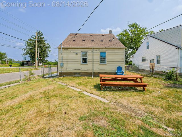 12877 Ardmore Street, Detroit, MI 48227