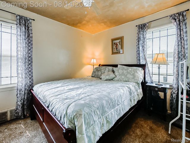 12877 Ardmore Street, Detroit, MI 48227
