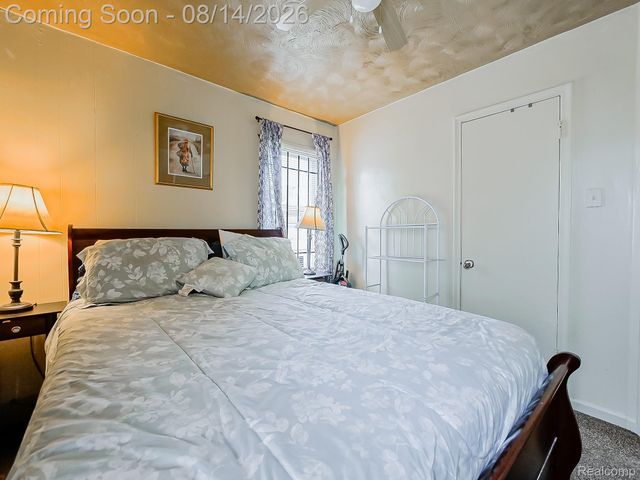 12877 Ardmore Street, Detroit, MI 48227