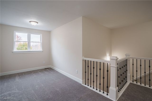 2938 S Hametown Road, Barberton, OH 44203