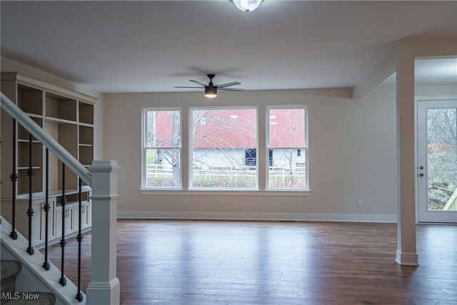 2938 S Hametown Road, Barberton, OH 44203