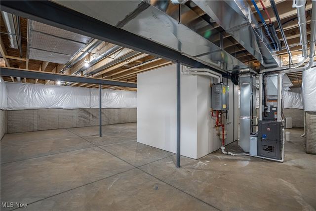 2938 S Hametown Road, Barberton, OH 44203