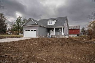 2938 S Hametown Road, Barberton, OH 44203