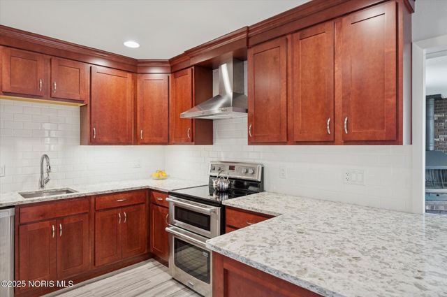 6046 Gillingham Drive, Sylvania, OH 43560