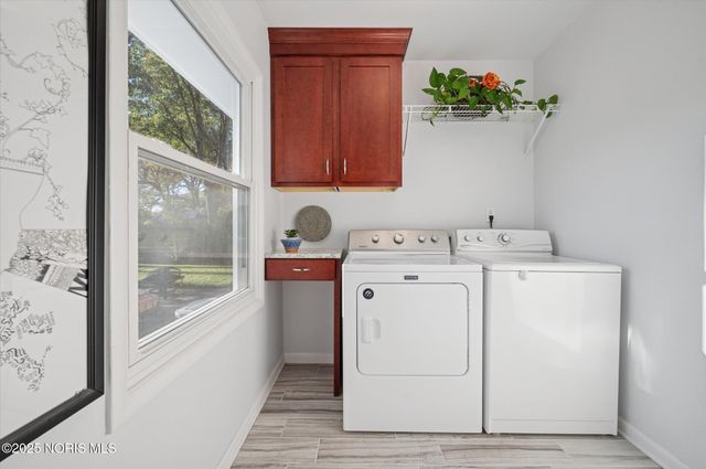 6046 Gillingham Drive, Sylvania, OH 43560