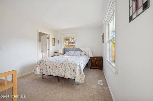 6046 Gillingham Drive, Sylvania, OH 43560