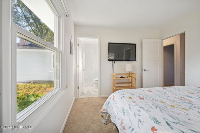 6046 Gillingham Drive, Sylvania, OH 43560