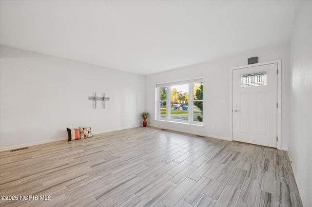 6046 Gillingham Drive, Sylvania, OH 43560