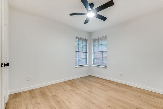10316 Ridge Oak Street, Dallas, TX 75227