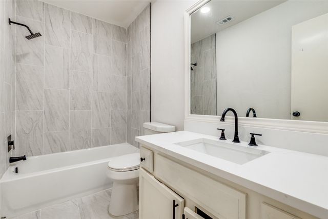 10316 Ridge Oak Street, Dallas, TX 75227