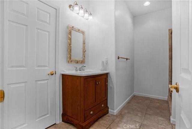 29781 Pasada Rd, Temecula, CA 92591
