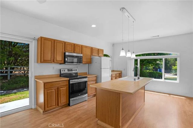 29781 Pasada Rd, Temecula, CA 92591