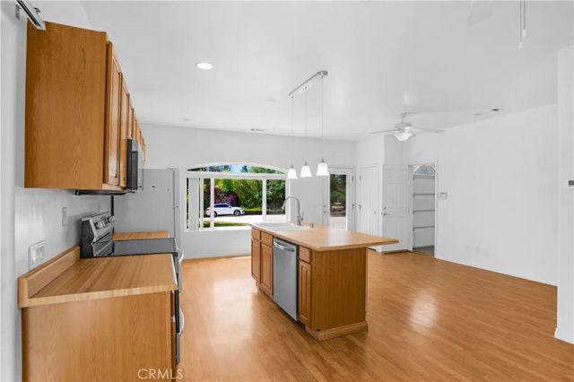29781 Pasada Rd, Temecula, CA 92591