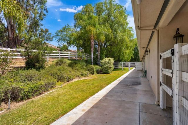 29781 Pasada Rd, Temecula, CA 92591