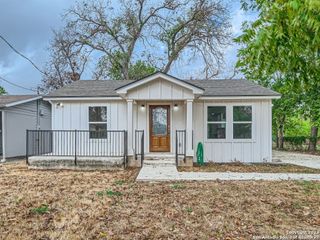 839 OASIS ST, New Braunfels, TX 78130
