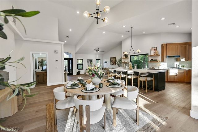 206 East Mesa Verde Lane, Las Vegas, NV 89123