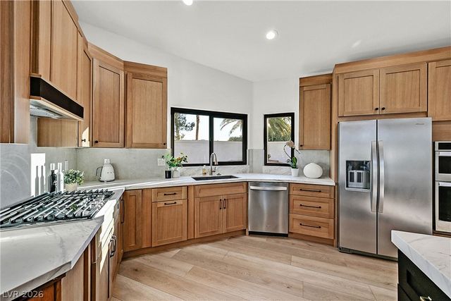 206 East Mesa Verde Lane, Las Vegas, NV 89123