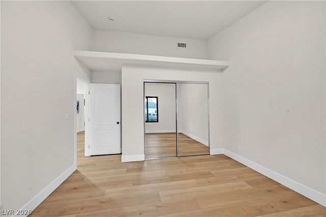206 East Mesa Verde Lane, Las Vegas, NV 89123