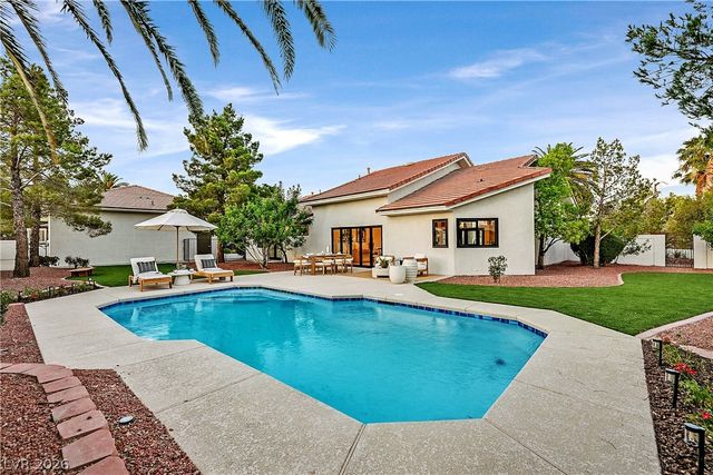 206 East Mesa Verde Lane, Las Vegas, NV 89123