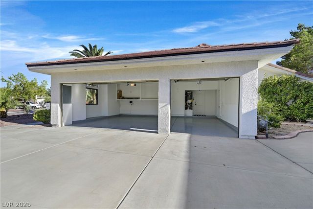 206 East Mesa Verde Lane, Las Vegas, NV 89123