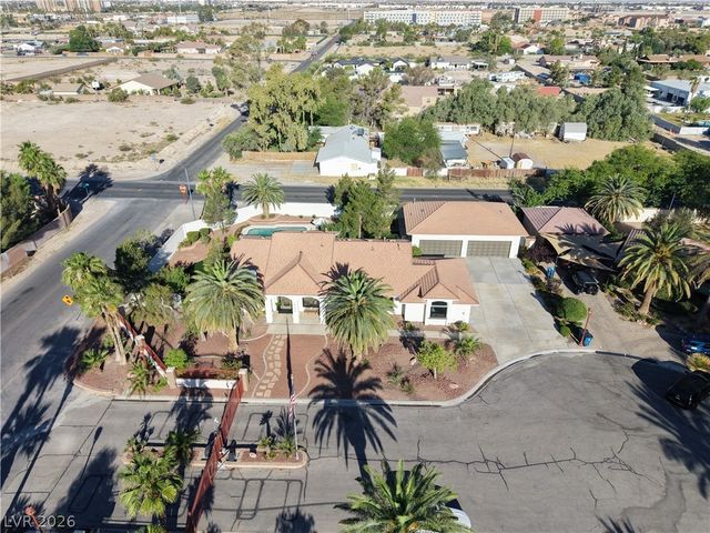 206 East Mesa Verde Lane, Las Vegas, NV 89123