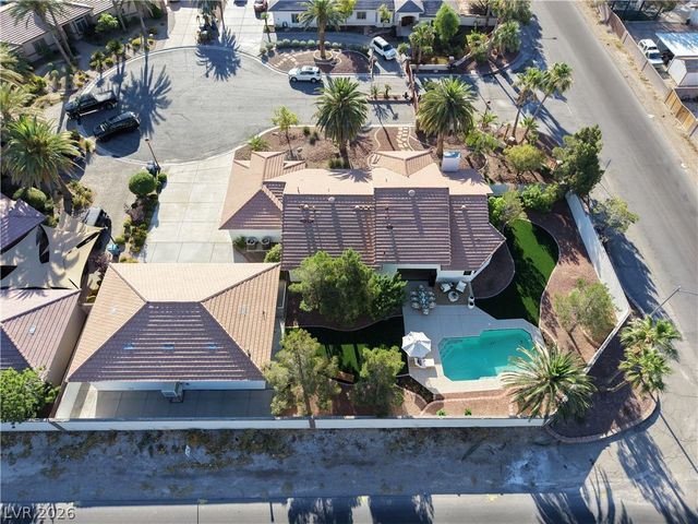 206 East Mesa Verde Lane, Las Vegas, NV 89123