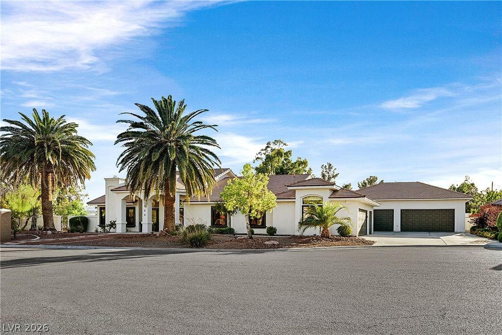206 East Mesa Verde Lane, Las Vegas, NV 89123