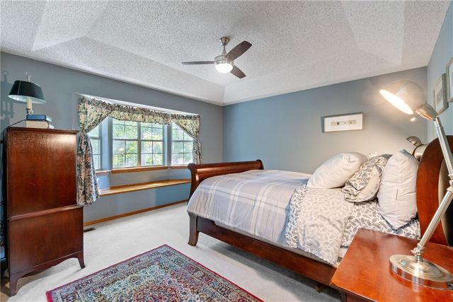 14 Runnymede Lane, Bella Vista, AR 72715
