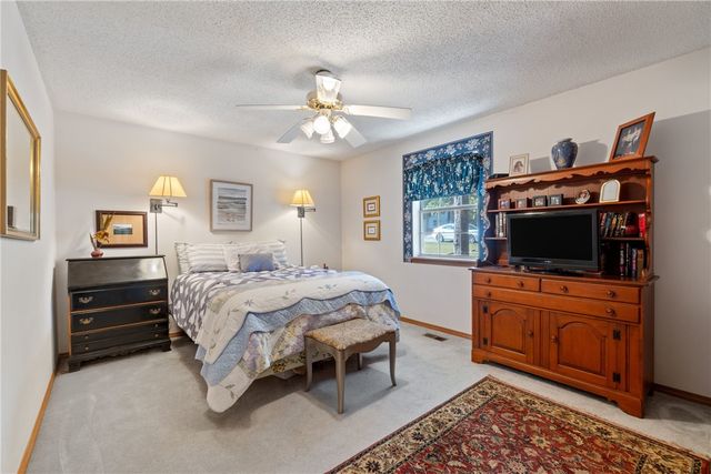 14 Runnymede Lane, Bella Vista, AR 72715
