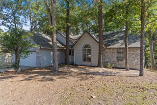 14 Runnymede Lane, Bella Vista, AR 72715