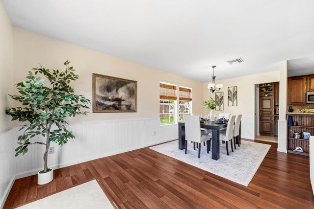 42 Lyrebird Drive, The Woodlands, TX 77380