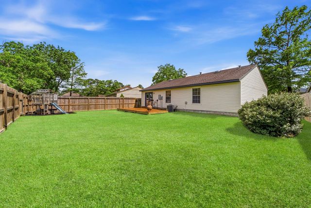 42 Lyrebird Drive, The Woodlands, TX 77380