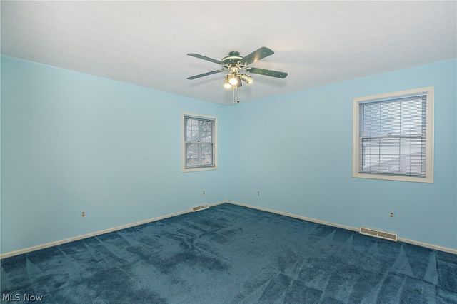 692 Davidson Drive, Highland Heights, OH 44143