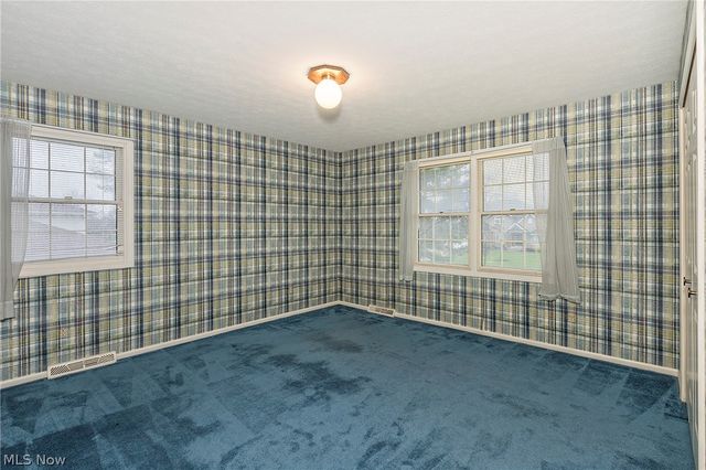 692 Davidson Drive, Highland Heights, OH 44143