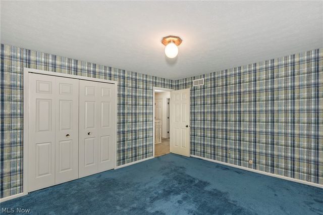 692 Davidson Drive, Highland Heights, OH 44143