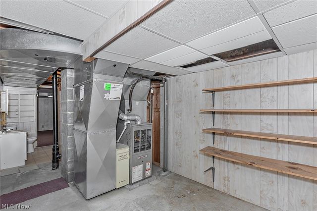 692 Davidson Drive, Highland Heights, OH 44143