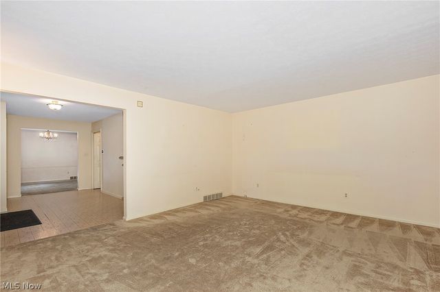 692 Davidson Drive, Highland Heights, OH 44143