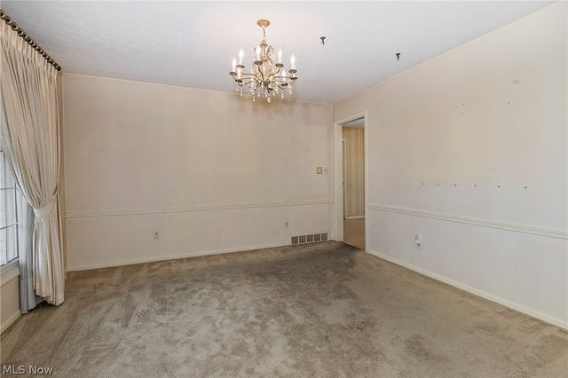 692 Davidson Drive, Highland Heights, OH 44143