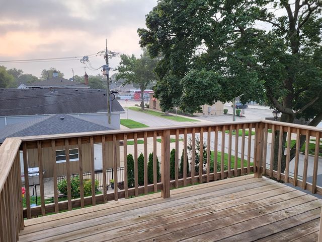 345 N ADDISON Avenue 2, Elmhurst, IL 60126