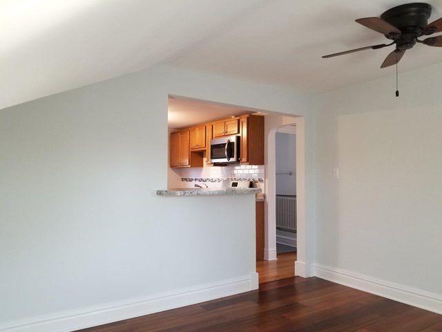 345 N ADDISON Avenue 2, Elmhurst, IL 60126