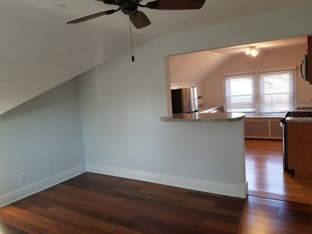 345 N ADDISON Avenue 2, Elmhurst, IL 60126
