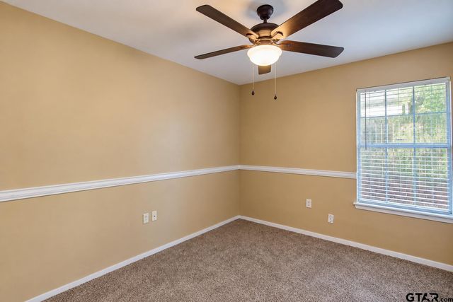 211 Willowbrook Ln, Whitehouse, TX 75791
