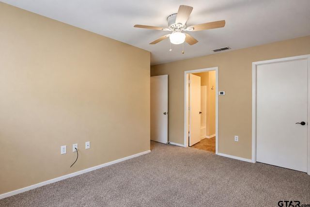 211 Willowbrook Ln, Whitehouse, TX 75791