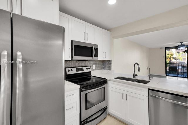 10401 W Broward Blvd 205, Plantation, FL 33324